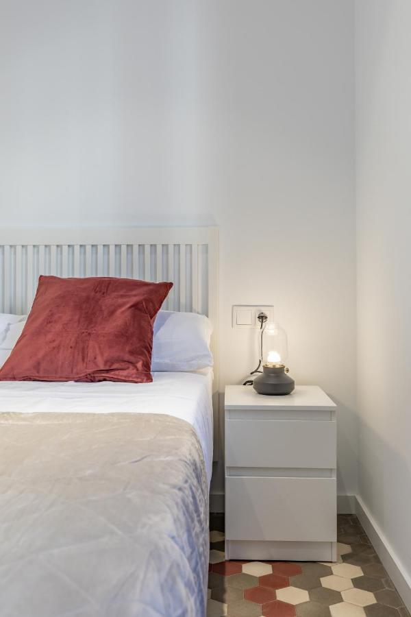 Apt With Antique Floor & Lots Of Sun Light Valencia Exterior foto